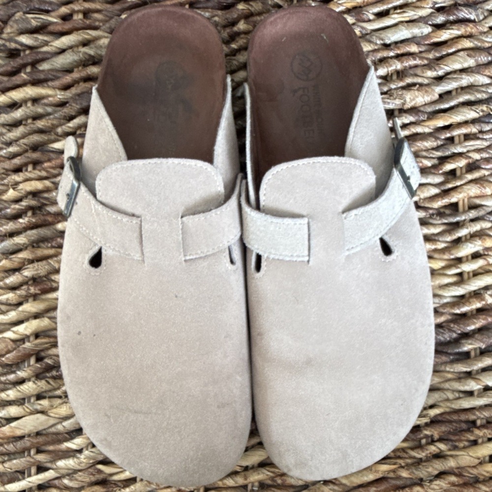 White Mountain Women's Beige Suede Buckle Slide Sandals, Size 11 Rubber Sole